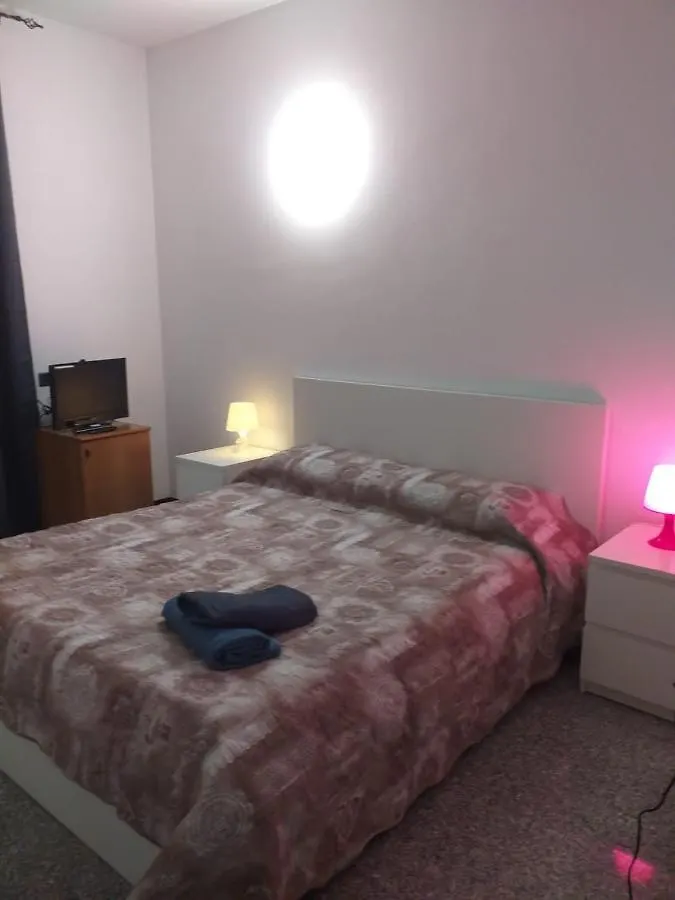Bari Rooms On The Sea 0*,