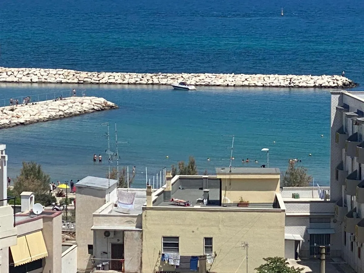 Bari Rooms On The Sea 0*,  Itálie